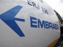 Enquanto as conversas com a Boeing para um potencial acordo se desenrolam em um plano paralelo, a Em