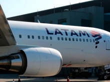 Latam demite funcionário que aparece em vídeo constrangendo mulheres na Rússia