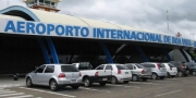 Passageiros passam 5 horas dentro de avio em Manaus aps mau tempo desviar voo que seguia para RR